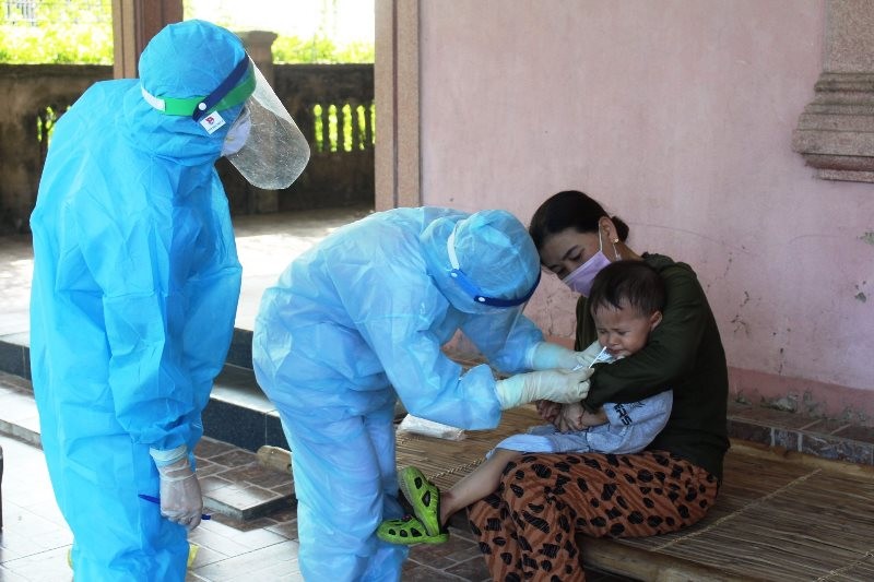 Hà Tĩnh thực hiện một số biện pháp phòng, chống dịch bệnh COVID-19 trong tình hình mới Hà Tĩnh thực hiện một số biện pháp phòng, chống dịch bệnh COVID-19 trong tình hình mới