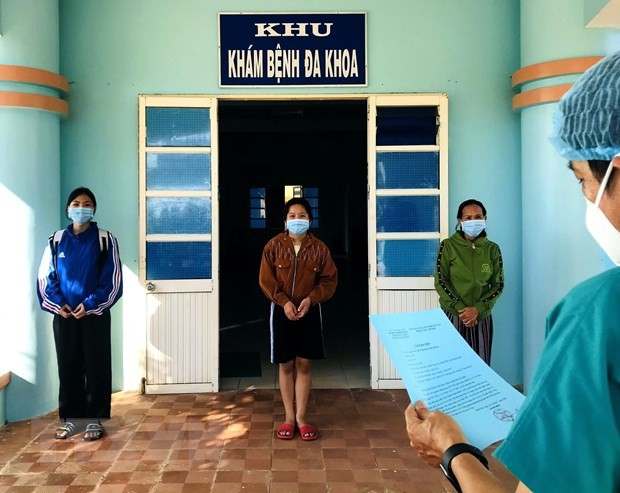 Covid-19: Quảng Ngãi công bố 3 bệnh nhân được xuất viện; ca mắc mới ở Cà Mau là phụ nữ mang thai