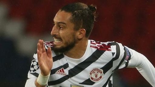 Chuyển nhượng cầu thủ: Man Utd không cho AS Roma mượn Alex Telles, hy vọng có Raphael Varane; Griemann ở lại Barca sẽ phải giảm lương