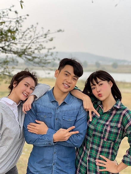 Phim Mùa hoa tìm lại: Thanh Hương - Duy Hưng nghịch ngợm ở hậu trường