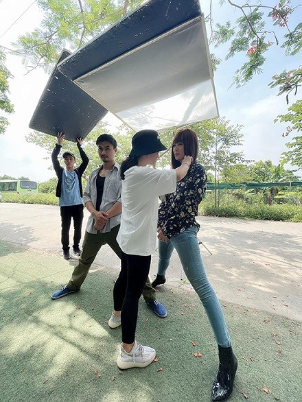 Phim Mùa hoa tìm lại: Thanh Hương - Duy Hưng nghịch ngợm ở hậu trường