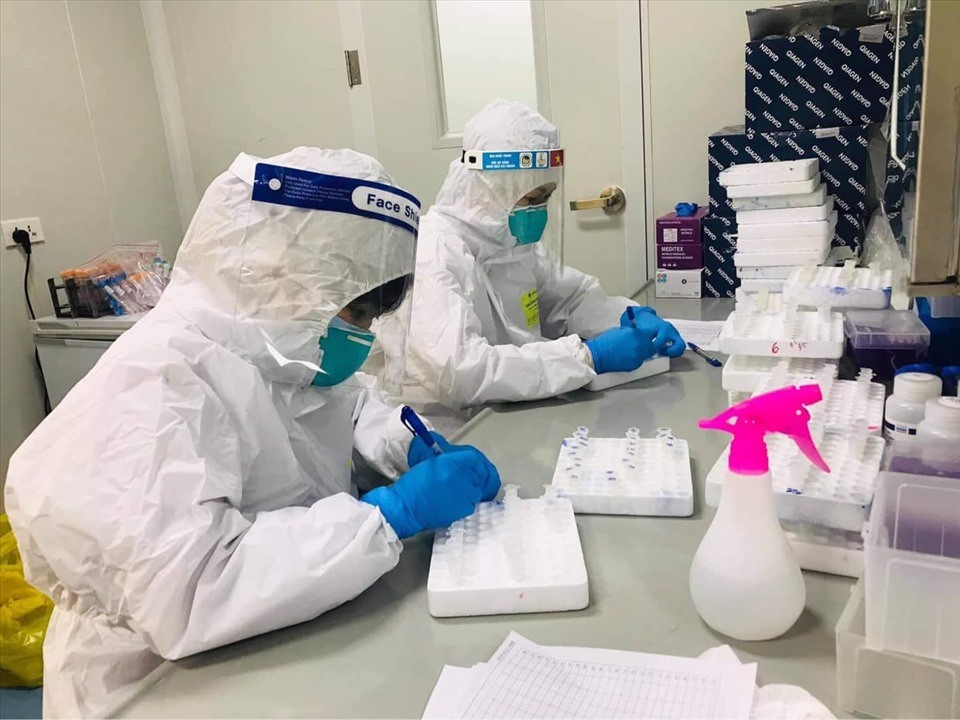 Covid-19: Hà Nội công bố 17 ca mắc mới; TP. Hồ Chí Minh có 200 bệnh nhân xuất viện Covid-19: Hà Nội công bố 17 ca mắc mới; TP. Hồ Chí Minh có 200 bệnh nhân xuất viện