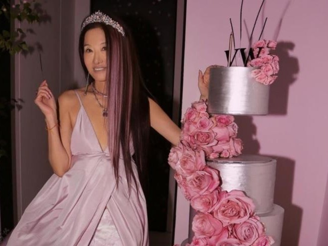 Vera Wang 73 tuổi vẫn thon gọn như siêu mẫu