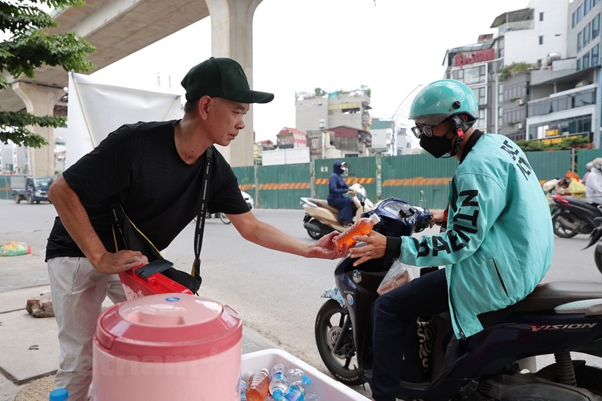 Dự báo thời tiết đêm nay và ngày mai (1-2/7): Hà Nội, Bắc Bộ, Trung Bộ ngày nắng; Tây Nguyên, Nam Bộ chiều tối cục bộ có mưa to