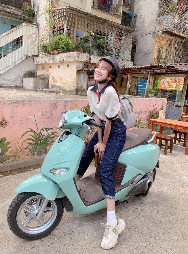 Thương ngày nắng về: Thời trang sinh viên của cô út Vân Vân