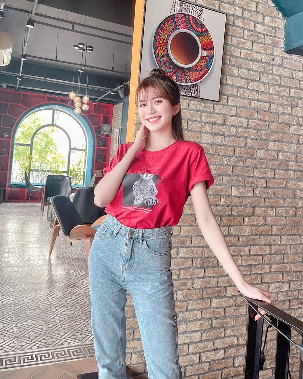 Thương ngày nắng về: Thời trang sinh viên của cô út Vân Vân