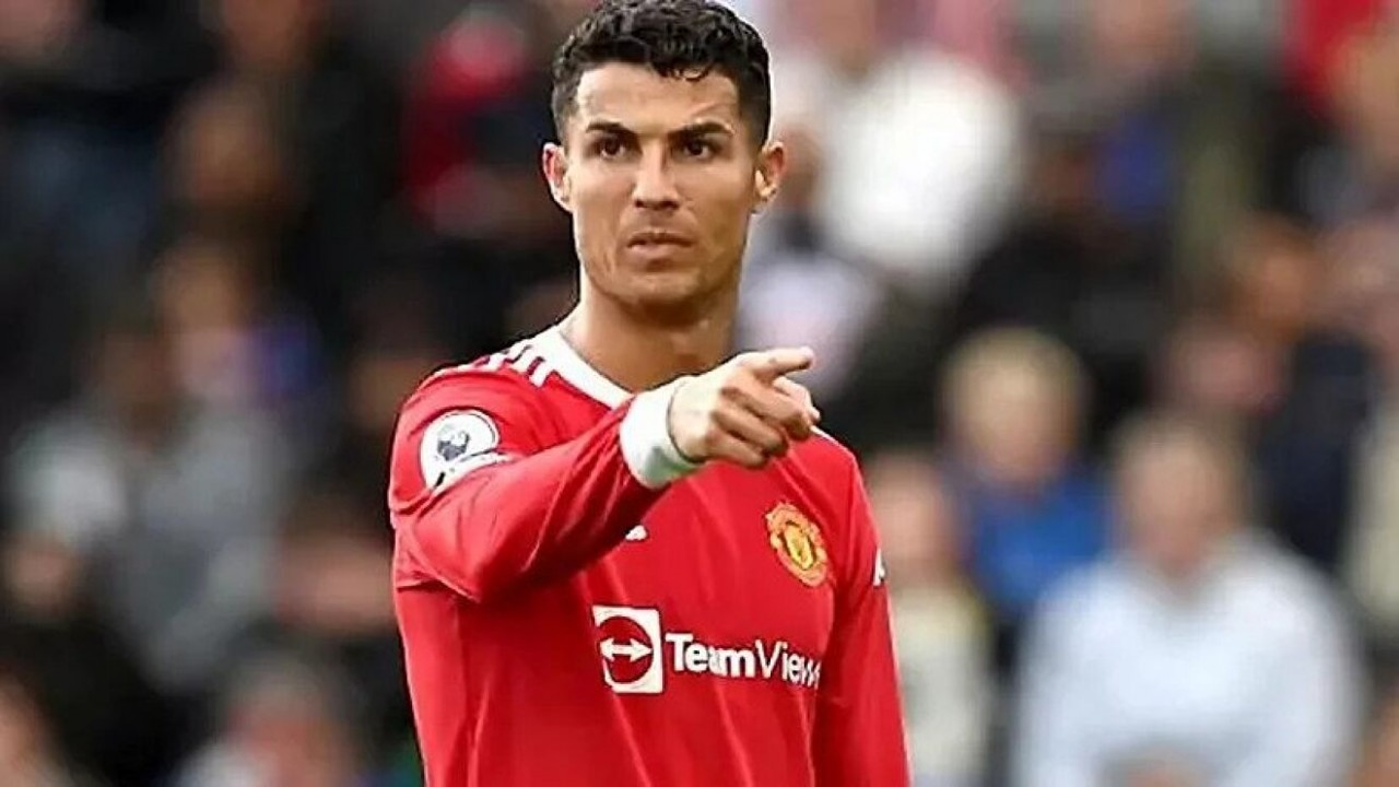 Chuyển nhượng cầu thủ Man Utd ngày 6/7: Ra mắt Tyrell Malacia; bán Pereira cho Fulham; vẫn giữ chân Ronldo; Chuyển nhượng cầu thủ Man Utd ngày 6/7: Ra mắt Tyrell Malacia; bán Pereira cho Fulham; vẫn giữ chân Ronldo;