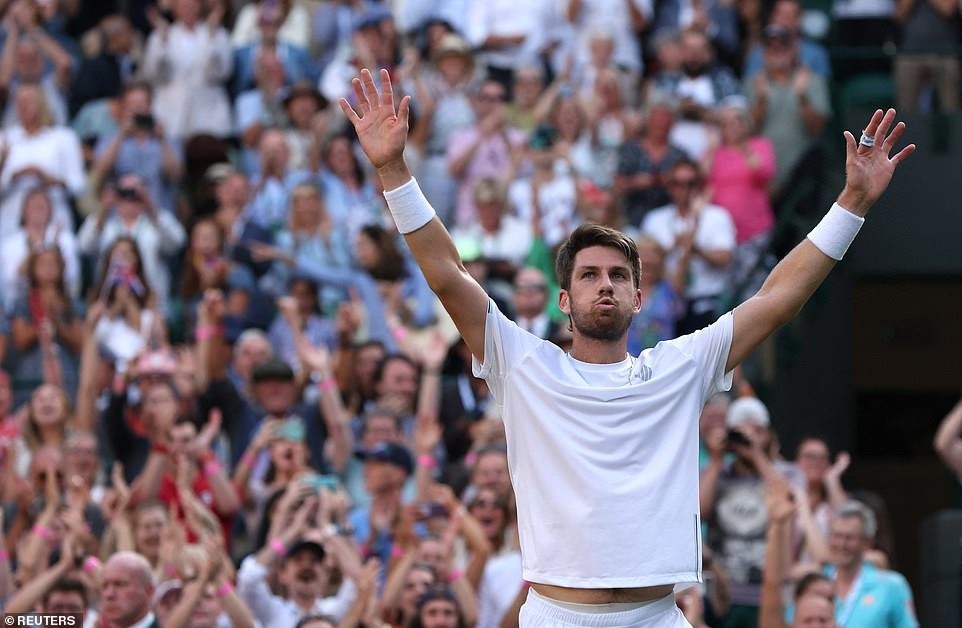 Wimbledon 2022: Vợ chồng công nước Kate đến sân, xem Novak Djokovic thi đấu
