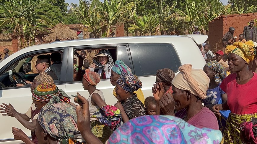 Hoa hậu Thùy Tiên