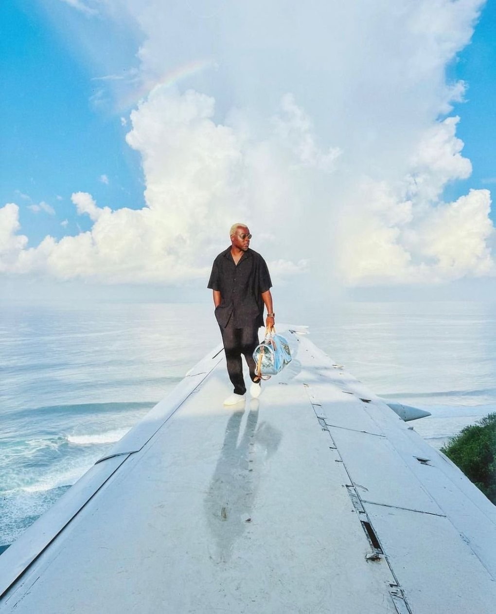 Hiện nơi này chưa đón khách đại trà. Du khách hứng thú thì có thể đặt chỗ trước bằng cách đấu giá. Người ra giá cao nhất sẽ được ưu tiên trải nghiệm ngay sau khi khách sạn khai trương. (Ảnh: Instagram Lucien Ndabagera)