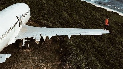 Đến Bali, trải nghiệm cảm giác 'sống ảo' với khách sạn máy bay bên vách núi