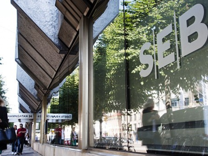 Ngân hàng dùng robot làm nhân viên chăm sóc khách hàng