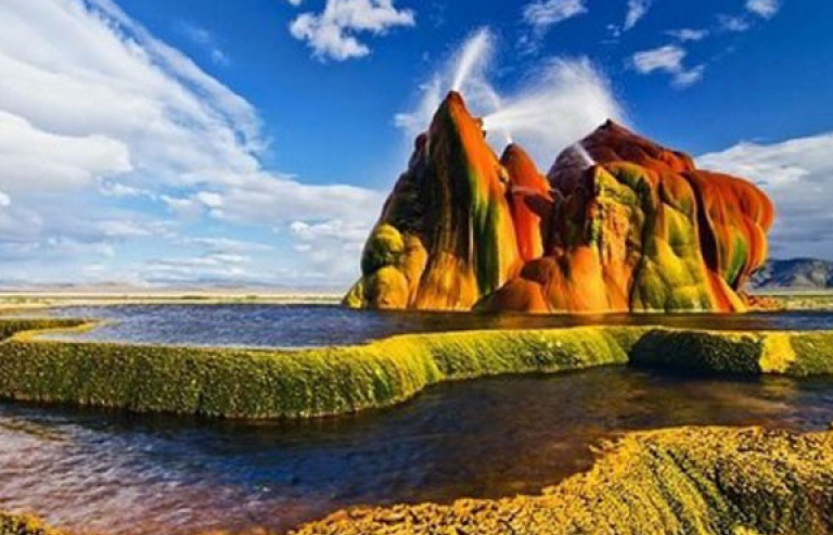 10 địa điểm kỳ lạ nhất trên Trái Đất