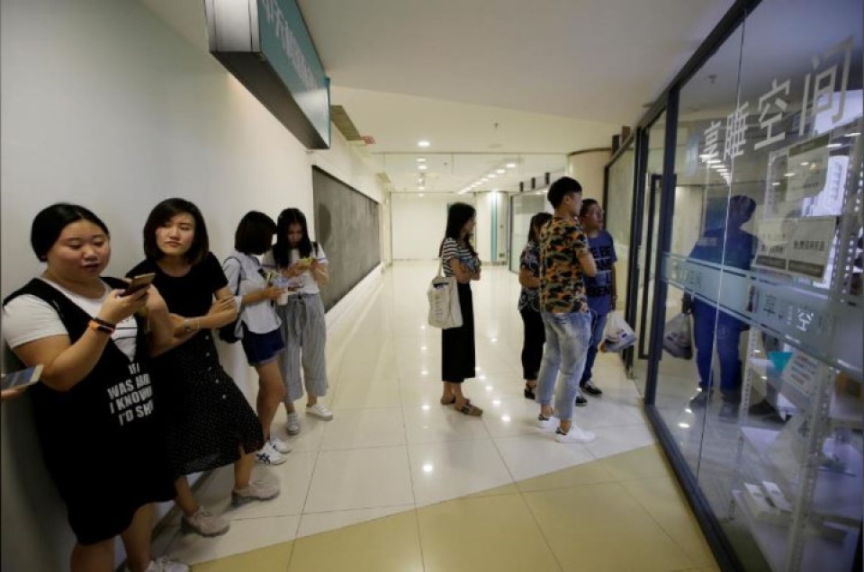 khach san to ken cho nhan vien van phong nghi trua