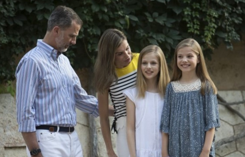 Những khoảnh khắc hạnh phúc của gia đình Hoàng gia Tây Ban Nha