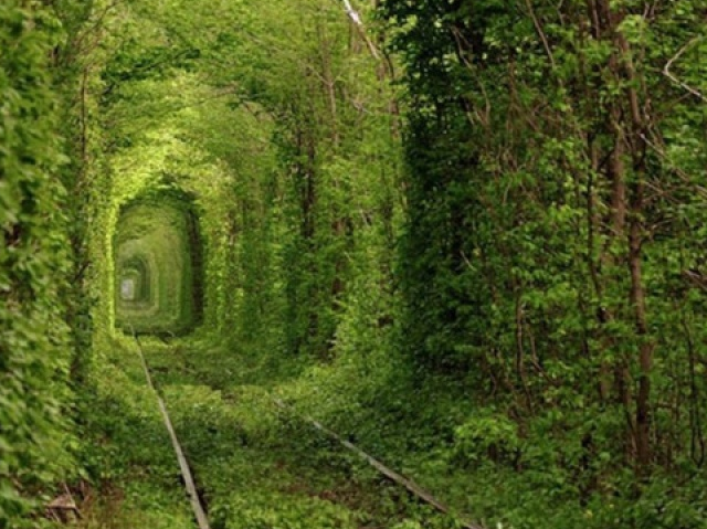 10 địa điểm bí ẩn trên thế giới khiến bạn muốn ghé thăm