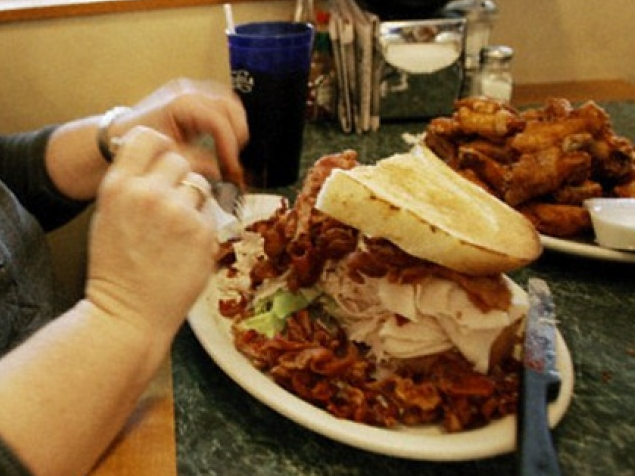 Thói quen ăn nhiều chất béo có liên quan đến ung thư phổi