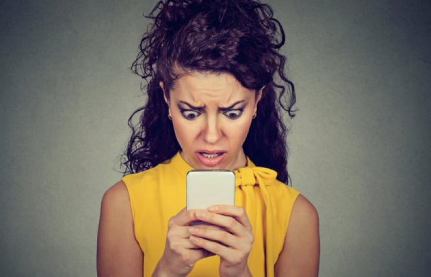 Những di chứng nguy hiểm do sử dụng điện thoại di động