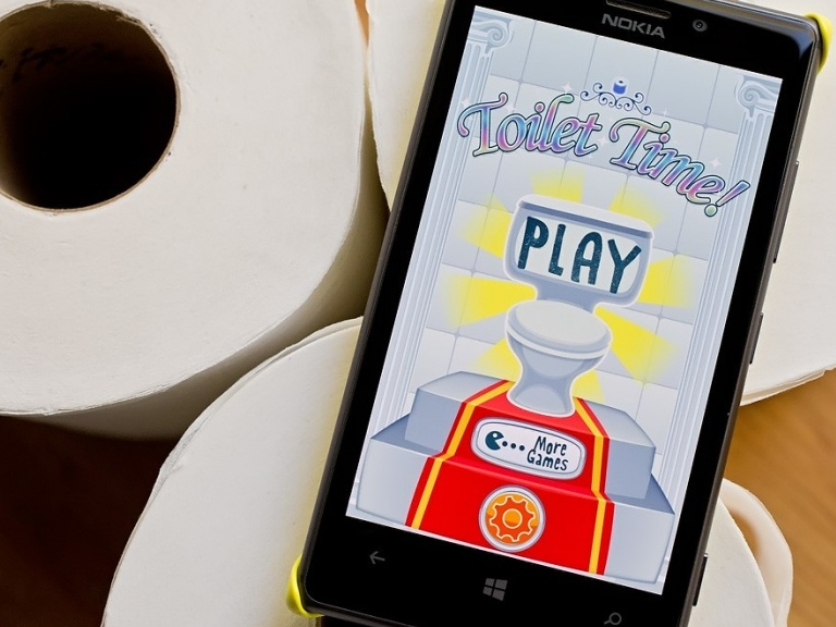 Điện thoại di động bẩn gấp 10 lần... bồn cầu