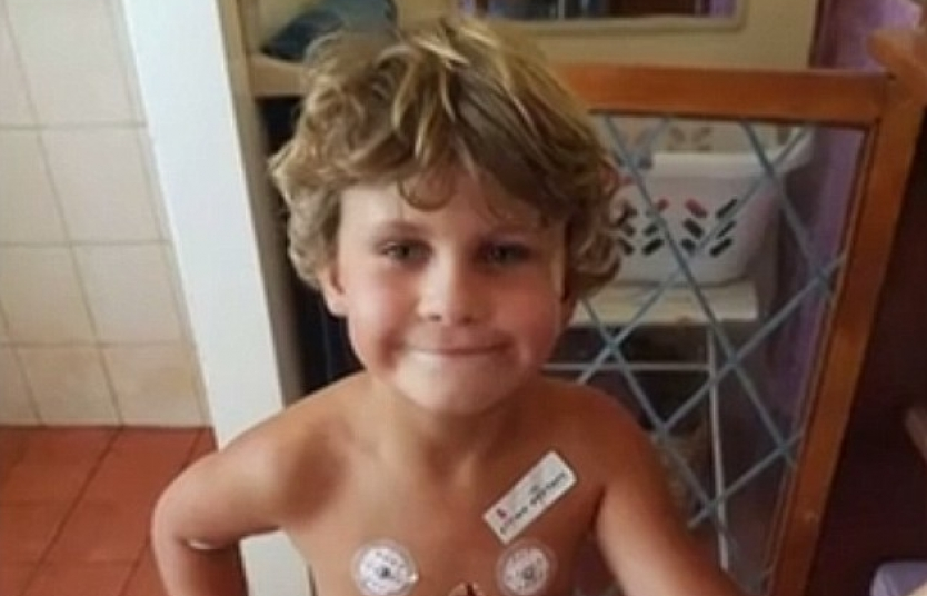 Bé 6 tuổi 2 lần bị rắn độc nhất thế giới cắn vẫn sống sót thần kỳ