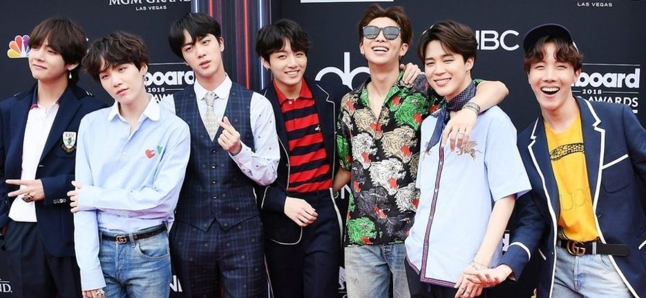 Ban nhạc K-Pop BTS đánh bại kỷ lục mạng của Justin Bieber