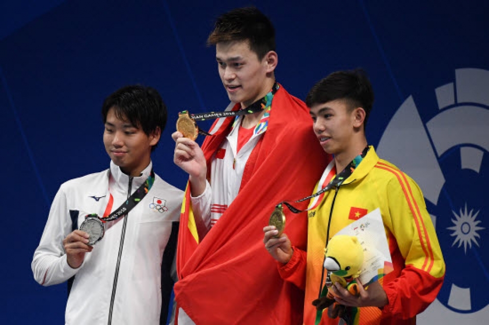 kinh ngu huy hoang vuot qua noi so de lam nen lich su o asiad