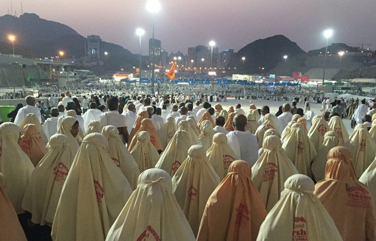 2 triệu người Hồi giáo tham gia ném đá ma quỷ và hành hương về Mecca