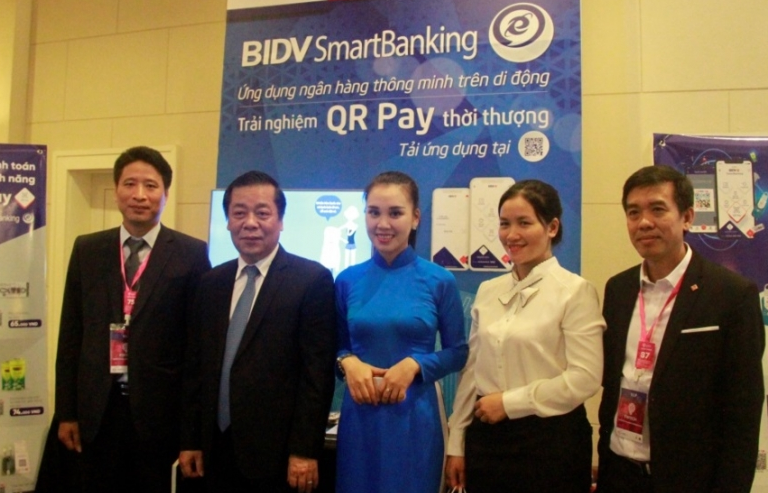 Truyền cảm hứng “Thử thách sáng tạo cùng công nghệ tài chính"