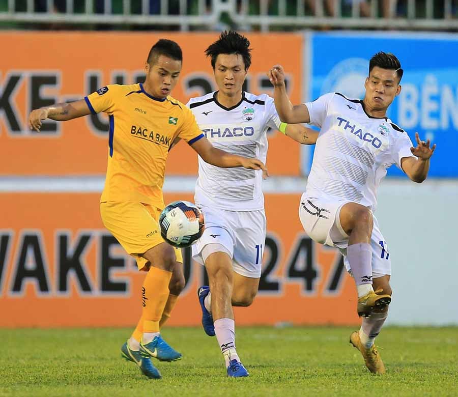 ha gia lai bat bai o 3 vong v league vi tri moi van thanh duoc viec