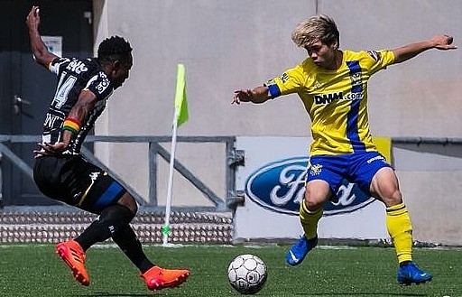 Kiến tạo đẳng cấp, Công Phượng nhận ‘mưa lời khen’