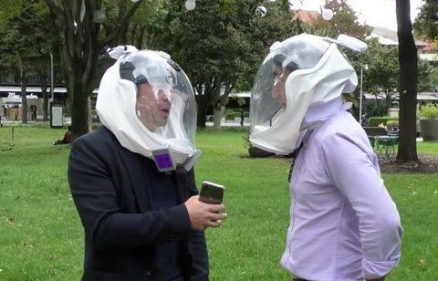 130 USD cho một mũ phi hành gia phòng lây nhiễm Covid-19