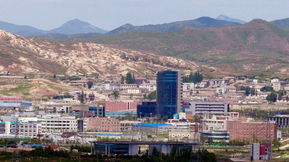 Thành phố Kaesong, Triều Tiên đã phong tỏa bới dịch Covid-19. (Nguồn: Sky News) 1400 skynews north korea lockdown 5049708