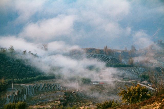 y ty dep me li ca 4 mua vung dat khien du khach tro lai muoi lan chua chan