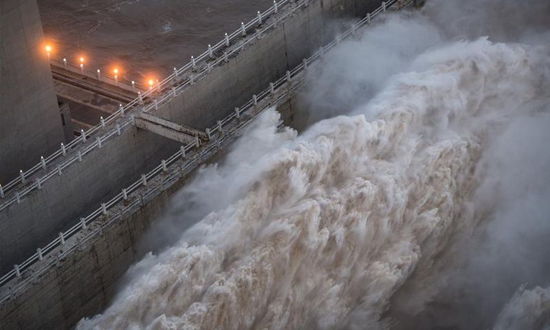 trung quoc dap tam hiep doi dien dinh lu lich su phai mo 11 cua giai vay