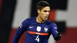 Man Utd: Đón dàn sao chuẩn bị mùa giải mới, lý do Raphael Varane chậm ra mắt