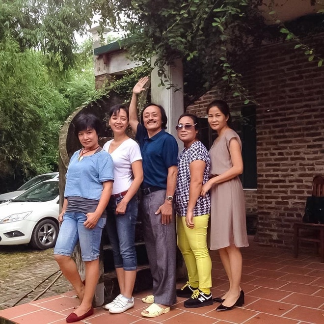 NSƯT chia sẻ ảnh nghệ sĩ Giang Còi thời đi học cùng lớp đại học với nhau NSƯT chia sẻ ảnh nghệ sĩ Giang Còi thời đi học cùng lớp đại học với nhau