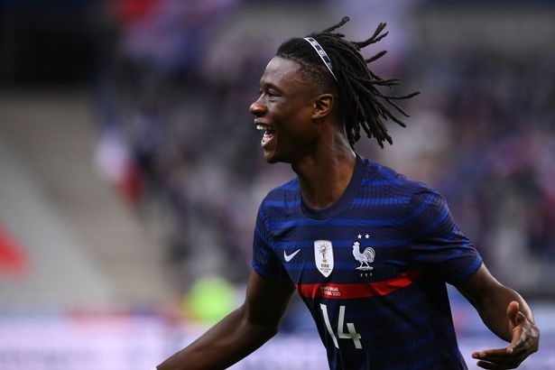 Chuyển nhượng cầu thủ: Chủ tịch PSG tin chắc Mbappe ở lại;