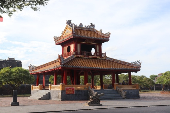 Cố đo Huế đẹp trầm tư, vắng khách mùa dịch