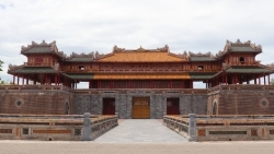 Cố đô Huế đẹp trầm tư, vắng khách mùa dịch