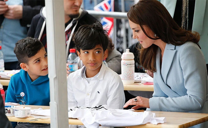 Hoàng tử William tiết lộ, Công nương Kate tô màu để giảm căng thẳng Hoàng tử William tiết lộ, Công nương Kate tô màu để giảm căng thẳng