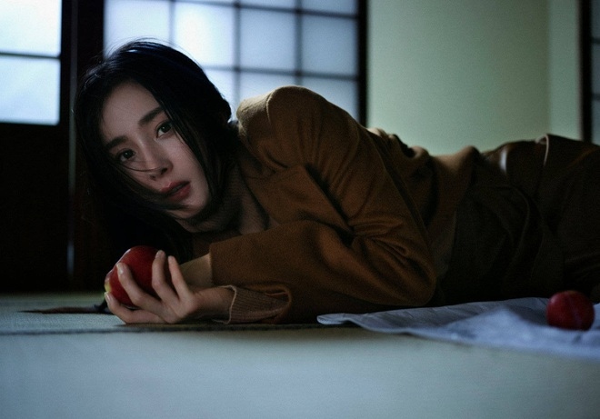 Tình huống Dương Mịch được người đàn ông mời trà sữa gây sốt cộng đồng mạng và fan vô cùng thích thú