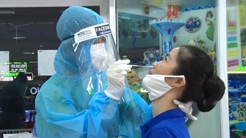 Thêm gần 90 thầy thuốc vào TP. Hồ Chí Minh chống dịch; Tiền Giang tăng cường xét nghiệm; Bình Định có 14 ca mắc mới