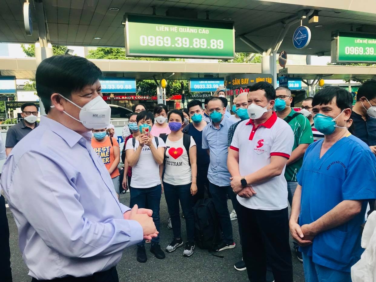 Gần 90 thầy thuốc vào TP. Hồ Chí Minh chống dịch Covid-19;