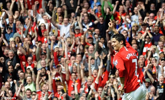 Ronaldo đến Man City: HLV Solskjaer không tin, fan MU mong đừng 'tàn nhẫn' thế Ronaldo đến Man City: HLV Solskjaer không tin, fan MU mong đừng 'tàn nhẫn' thế