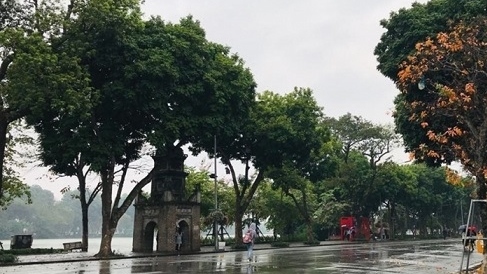 Dự báo thời tiết đêm nay và ngày mai (31/8-1/9): Bắc Bộ mưa dông vài nơi; Trung Bộ, Tây Nguyên, Nam Bộ mưa vừa mưa to vào chiều tối