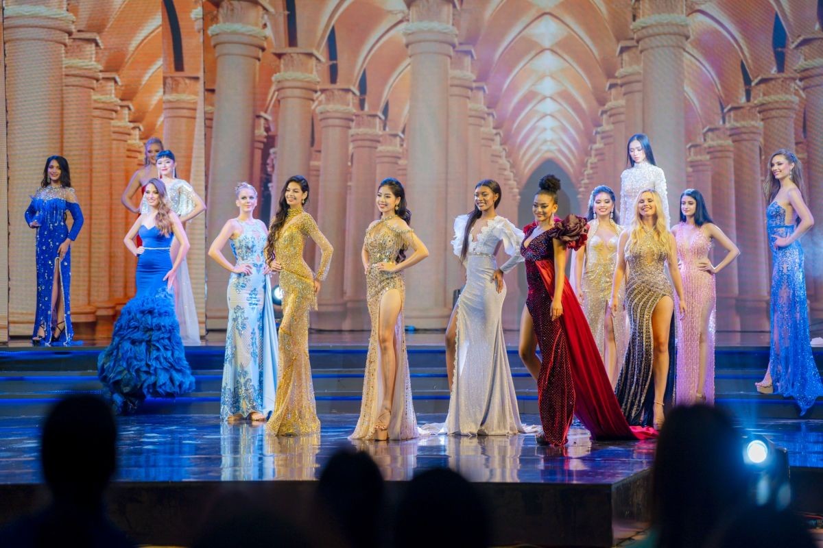 Những khoảnh khắc đẹp của Gia Hân khi đăng quang Miss Teen International 2022