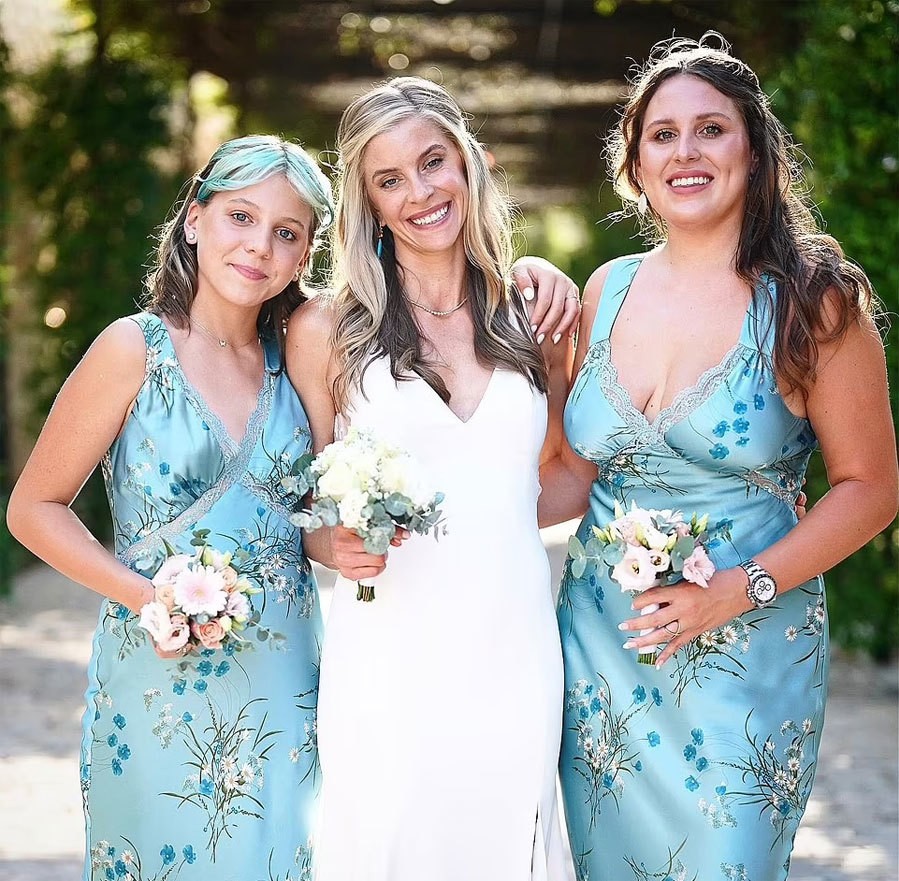 Lance Armstrong và bạn gái rạng rỡ trong đám cưới tại Pháp