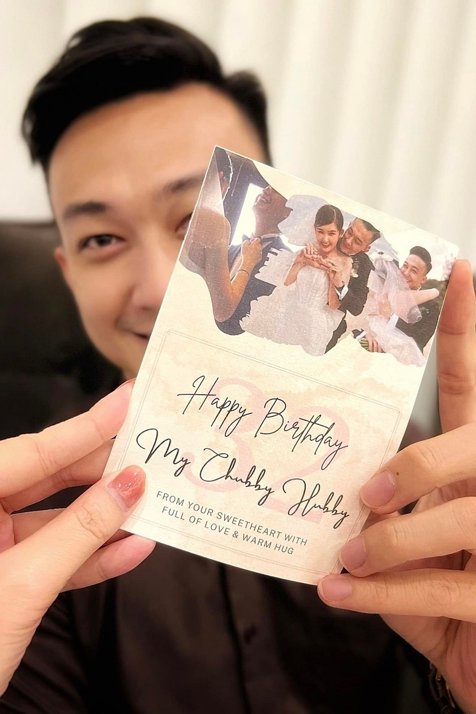 Ngoại hình điển trai, lãng tử của chồng sắp cưới Hoa hậu Ngoại hình điển trai, lãng tử của chồng sắp cưới Hoa hậu