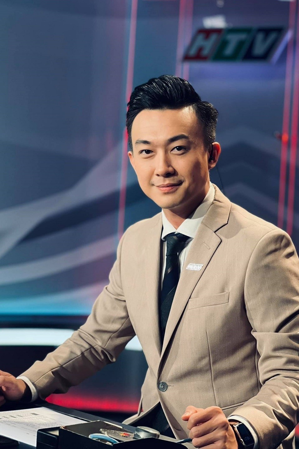 Ngoại hình điển trai, lãng tử của chồng sắp cưới Hoa hậu Ngoại hình điển trai, lãng tử của chồng sắp cưới Hoa hậu