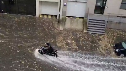 Pháp 'hứng' mưa như trút, Italy khô hạn kéo dài